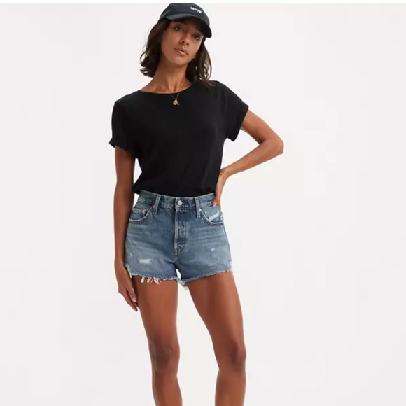 Levi’s 501 Denim Shorts - Picture 1 of 3